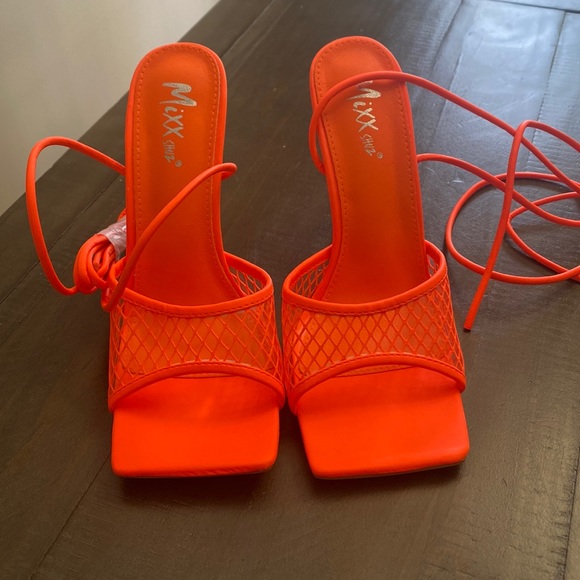 Neon orange heeled sandals - Picture 1 of 7